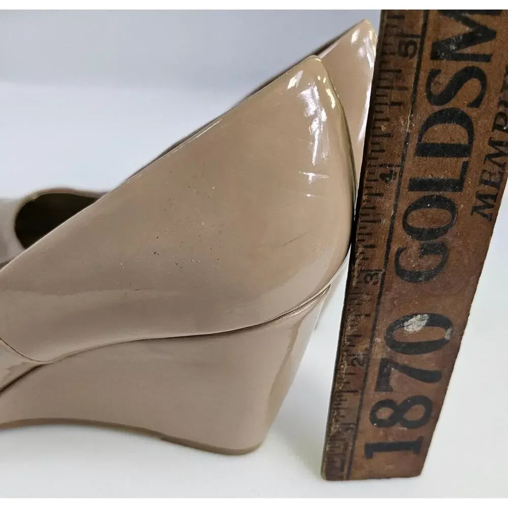 CL By‎ Laundry Marcie Wedge Pump Shoes 5.5 Beige Tan Shiny Corporate Work Heels